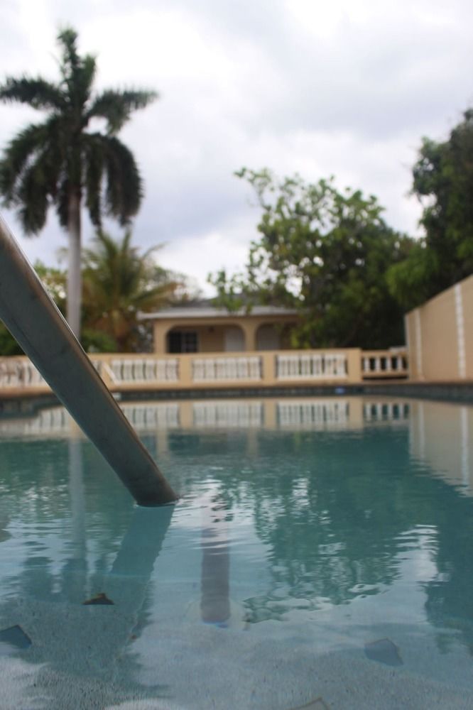 Paradise On The Rocks Negril Exterior foto